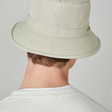#colour_khaki